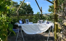 Utställning på Holi-Day-Festivalen 2024